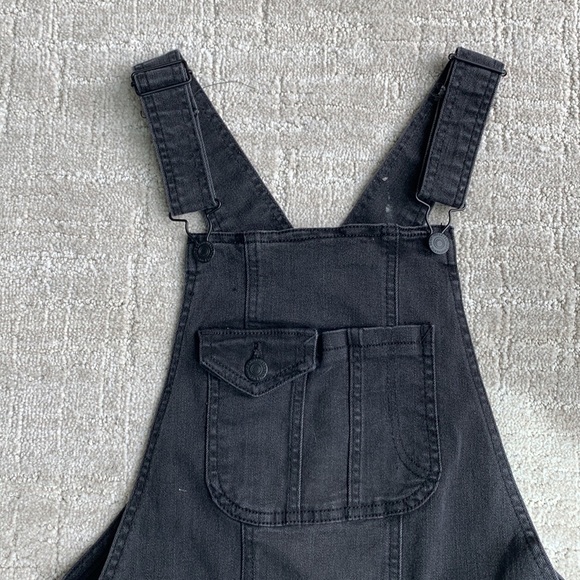 NWOT Wallflower Gray Wash Denim Cutoff Cargo Overalls - Picture 2 of 9